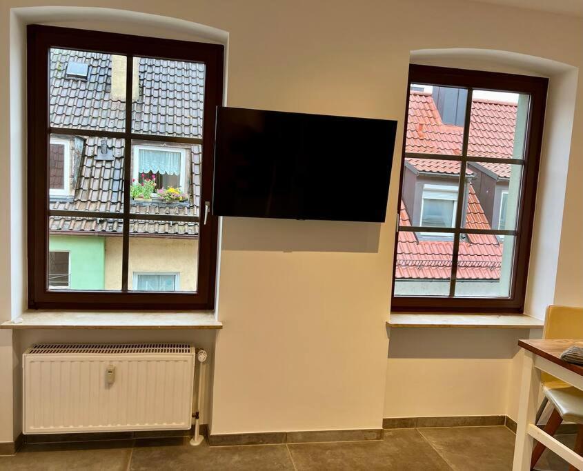 Heller Zweiraumtraum Im Zentrum Wurtzburgo Exterior foto